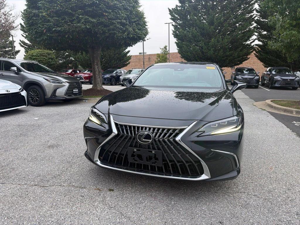 lexus es hybrid 2025 58AFA1C19SU065429 image lexus es hybrid 2025 58AFA1C19SU065429 image